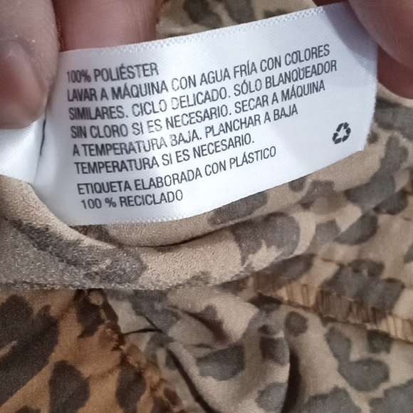 😍😍♥️♥️Leopard print shorts with belt♥️♥️♥️ - Picture 4 of 8